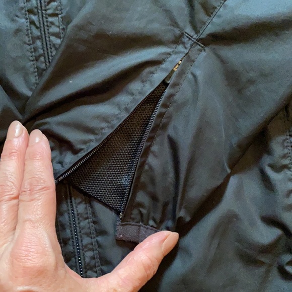 Nike Jacket - Picture 6 of 11